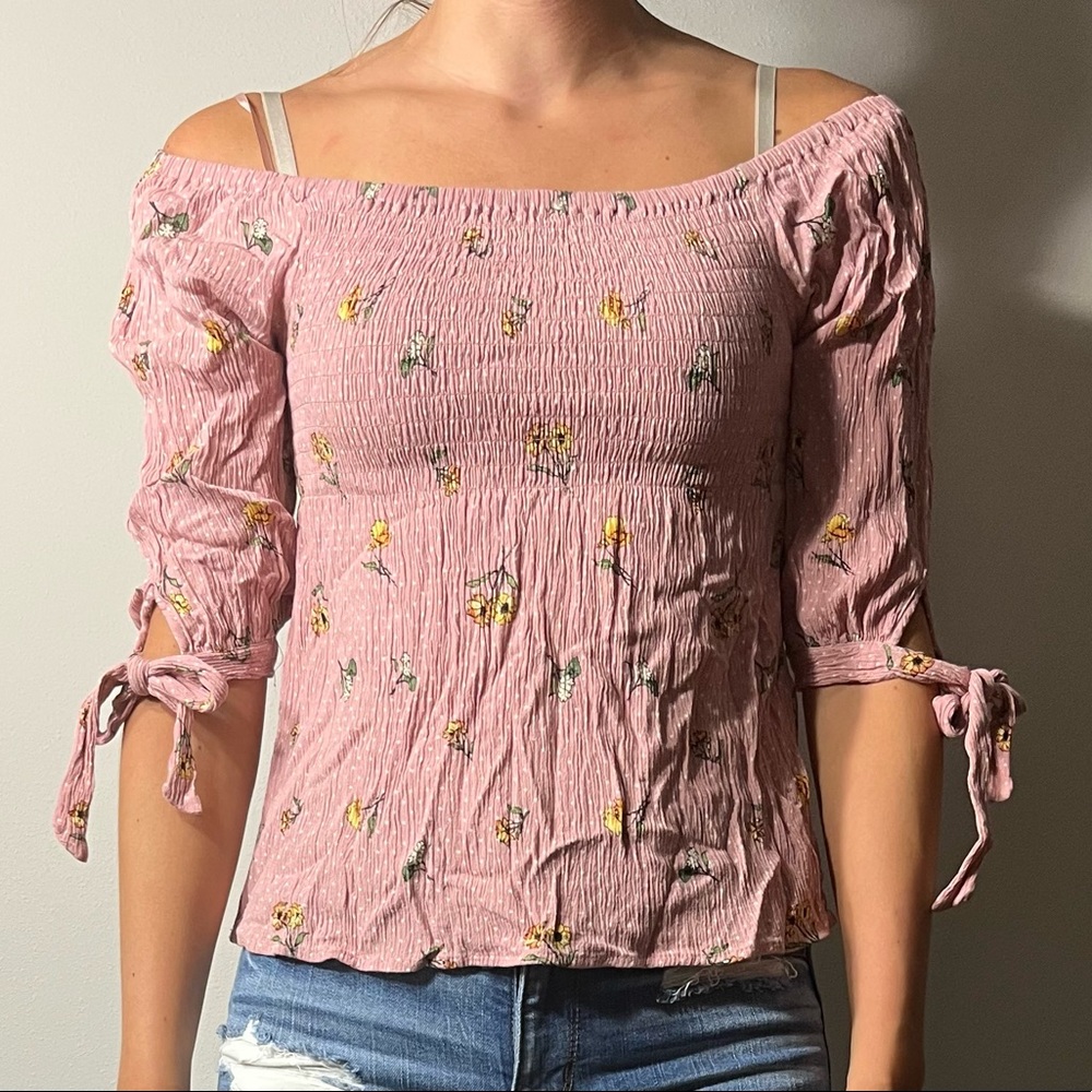 One Clothing Los Angeles pink flowery top size small